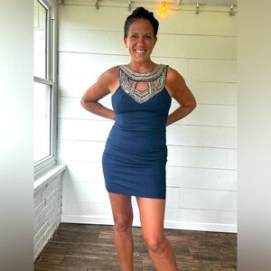 Lilly Pulitzer Carlton Shift Dress Navy Blue Gold Beaded, Lined Size 2 Women's